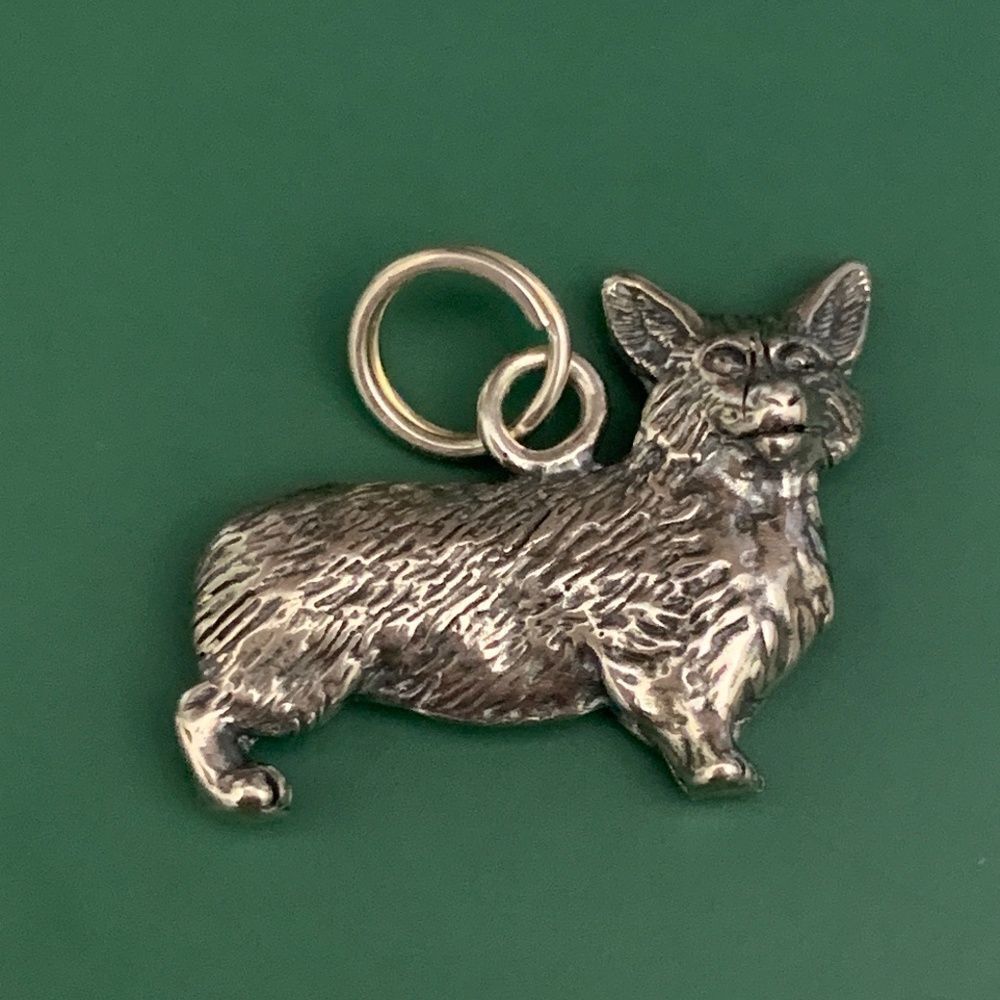 .925 Pembroke Corgi Dog Sterling Silver Jewelry Charm #pet #Corgi